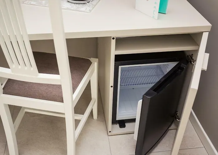 Borgocinquanta 게스트하우스 이솔라 델라 스칼라