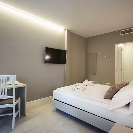 Borgocinquanta イーゾラ・デッラ・スカーラ