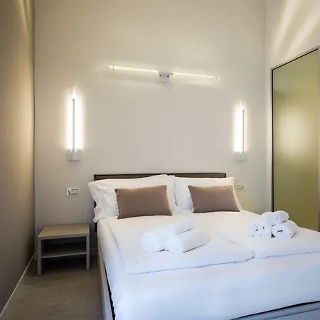 Borgocinquanta イーゾラ・デッラ・スカーラ